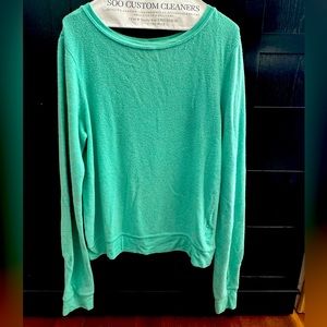 Cozy Wildfox Pullover in turquoise